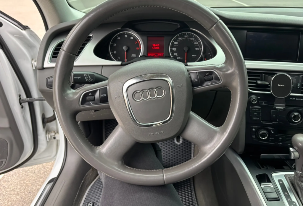 Audi A4 B8